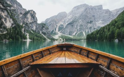 Paquetes turísticos: Los jóvenes escogen el canal on line para sus reservas de viajes, mientras que los mayores prefieren el canal presencial